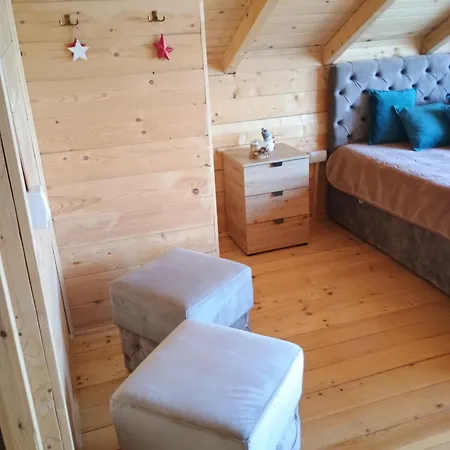 Vikendica Sa Bazenom Carolija Kruševac