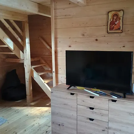 Vikendica Sa Bazenom Carolija