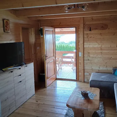 Vikendica Sa Bazenom Carolija * Kruševac