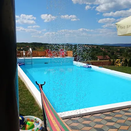 Vikendica Sa Bazenom Carolija Villa *