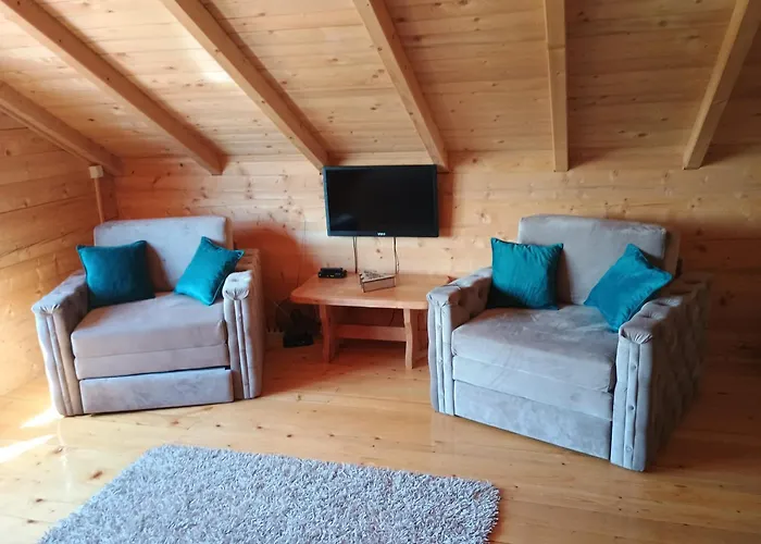 Vikendica Sa Bazenom Carolija فيلة