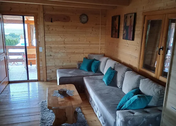 فيلة Vikendica Sa Bazenom Carolija