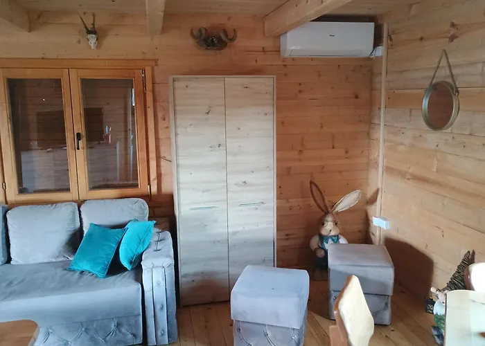 Vikendica Sa Bazenom Carolija فيلة