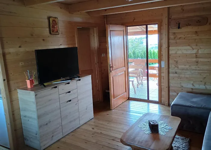 Vikendica Sa Bazenom Carolija *