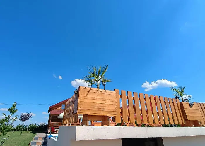 فيلة Vikendica Sa Bazenom Carolija *