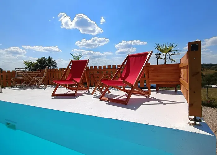 Vikendica Sa Bazenom Carolija * Kruševac